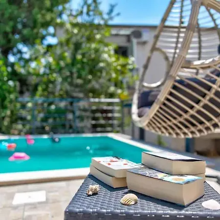 Apartament One-bedroom In Lxxix Crikvenica