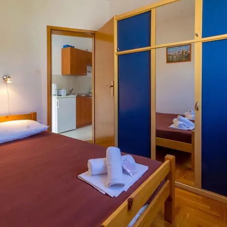 One-bedroom In Lxxix