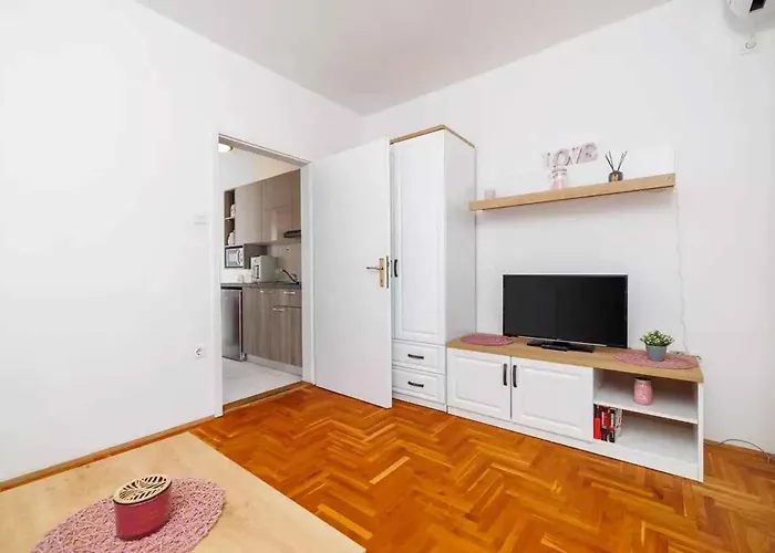 One-bedroom In Lxxix
